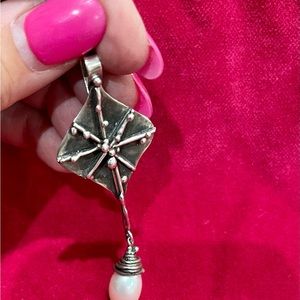 ELAINE WIGLE pendant